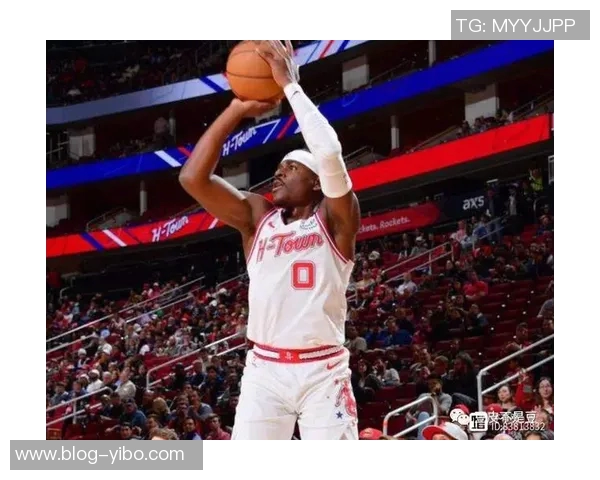 奥特赞赏狄龙强硬作风与求胜欲望展现出独特魅力与团队精神